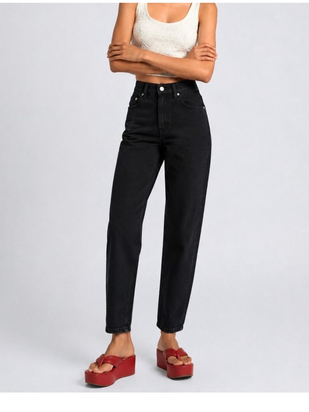 Levi's 80s Mom Jeans Black Women's High-Rise tapered leg Jeans Pants Size 27 NWT